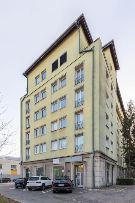 Bnb Slovakia Nivy Bliss Retreat Bratislava Eksteriør billede